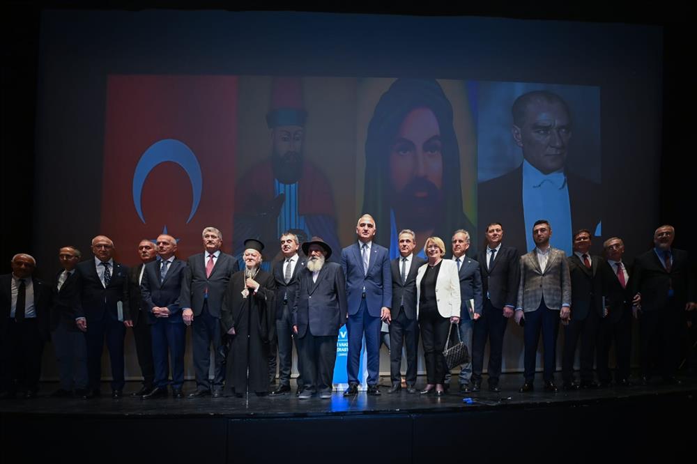 3. Uluslararası Alevi̇li̇k ve Bektaşi̇li̇k Çalışmaları Bi̇li̇m Ödülleri̇ Sahi̇pleri̇ni̇ Buldu